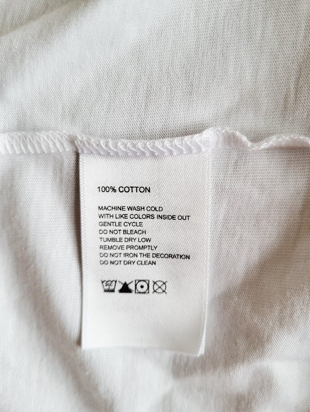 NWT Tommy Bahama Shirt XL White Live The Island Life Beach Chair Graphic T-Shirt - Picture 8 of 8